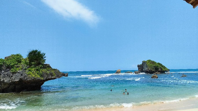 Pantai Ngandong: Surga Tersembunyi di Pesisir Gunungkidul